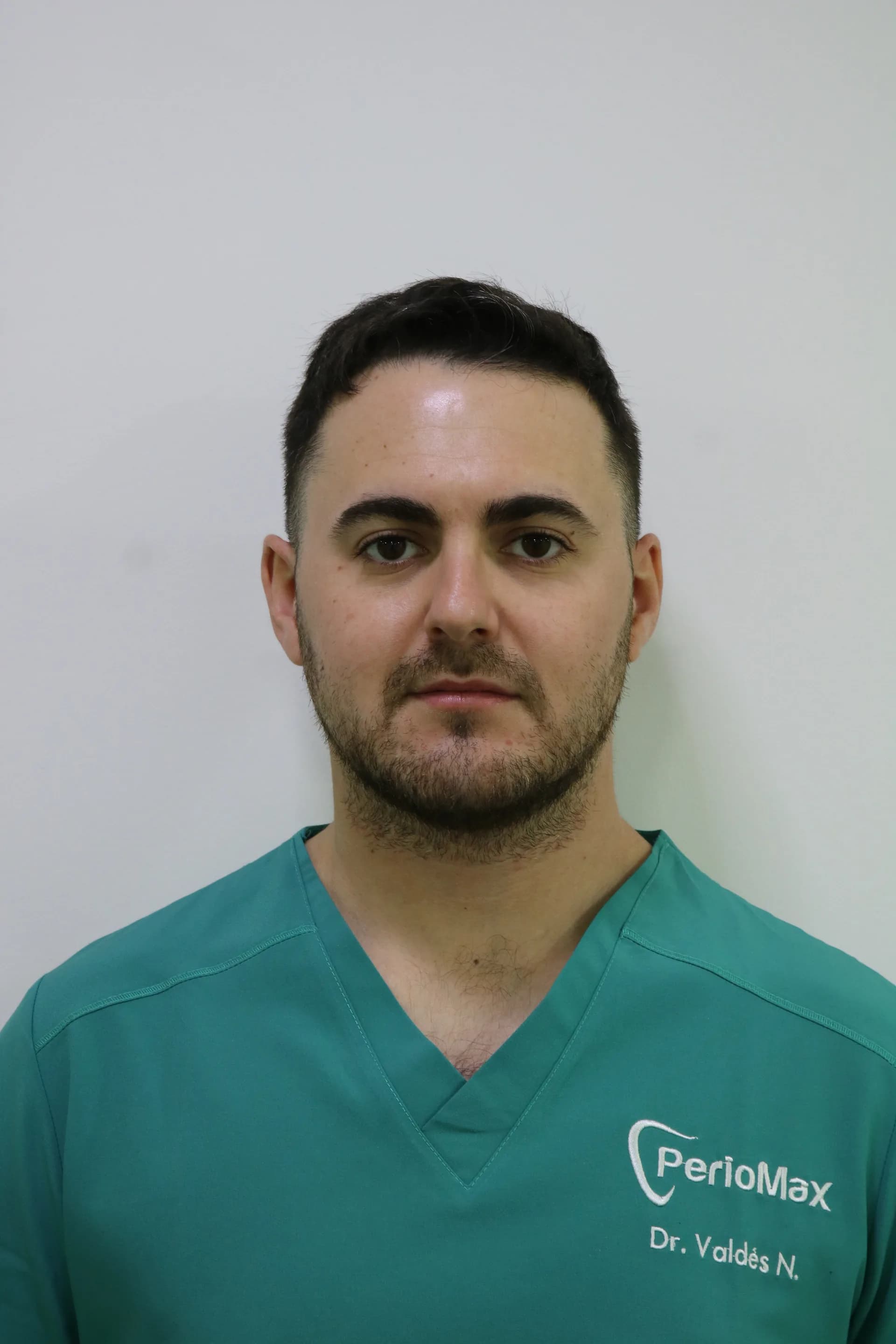 Revisión de mantenimiento de implantes dentales en PerioMax Alicante